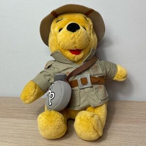 Walt Disney World Animal Kingdom Safari Winnie the Pooh Explorer Plush